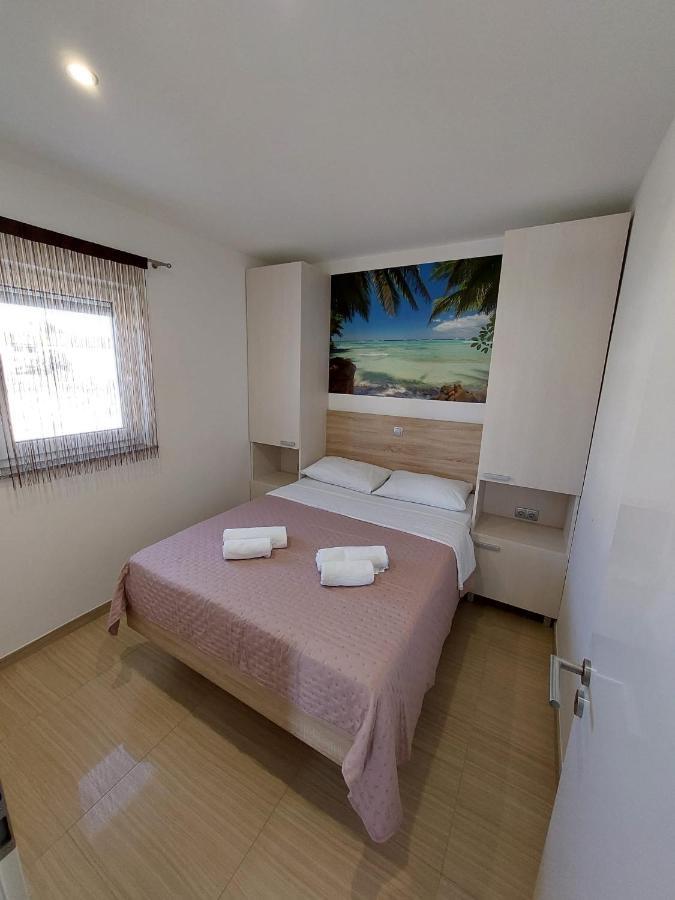 Apartmani Tropical โวดีเซ ภายนอก รูปภาพ