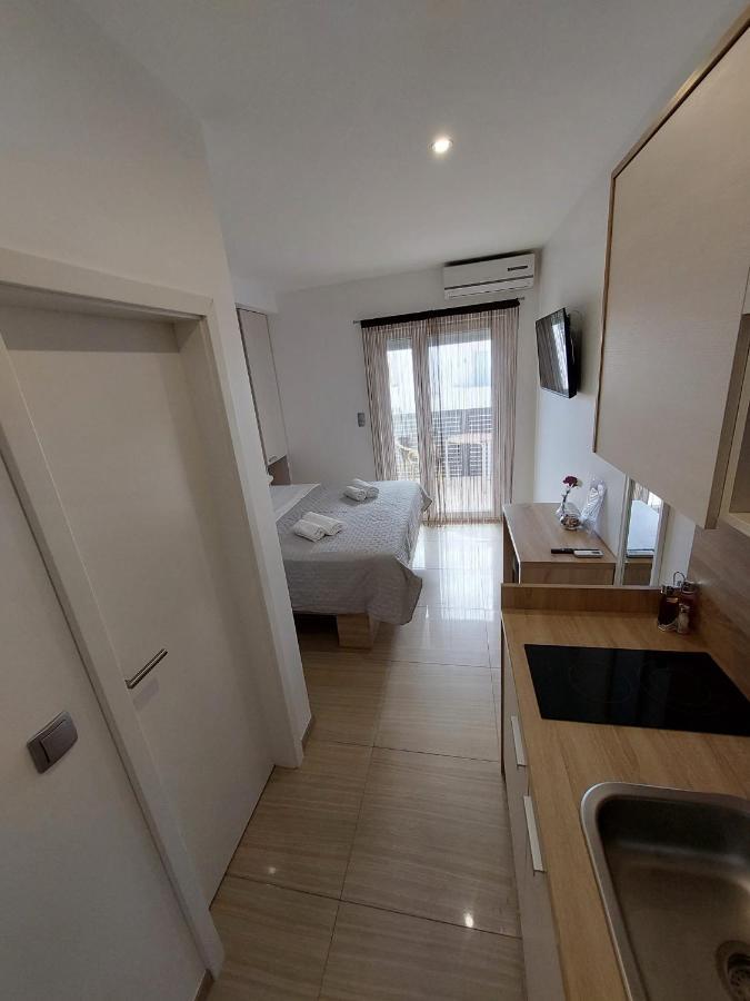 Apartmani Tropical โวดีเซ ภายนอก รูปภาพ