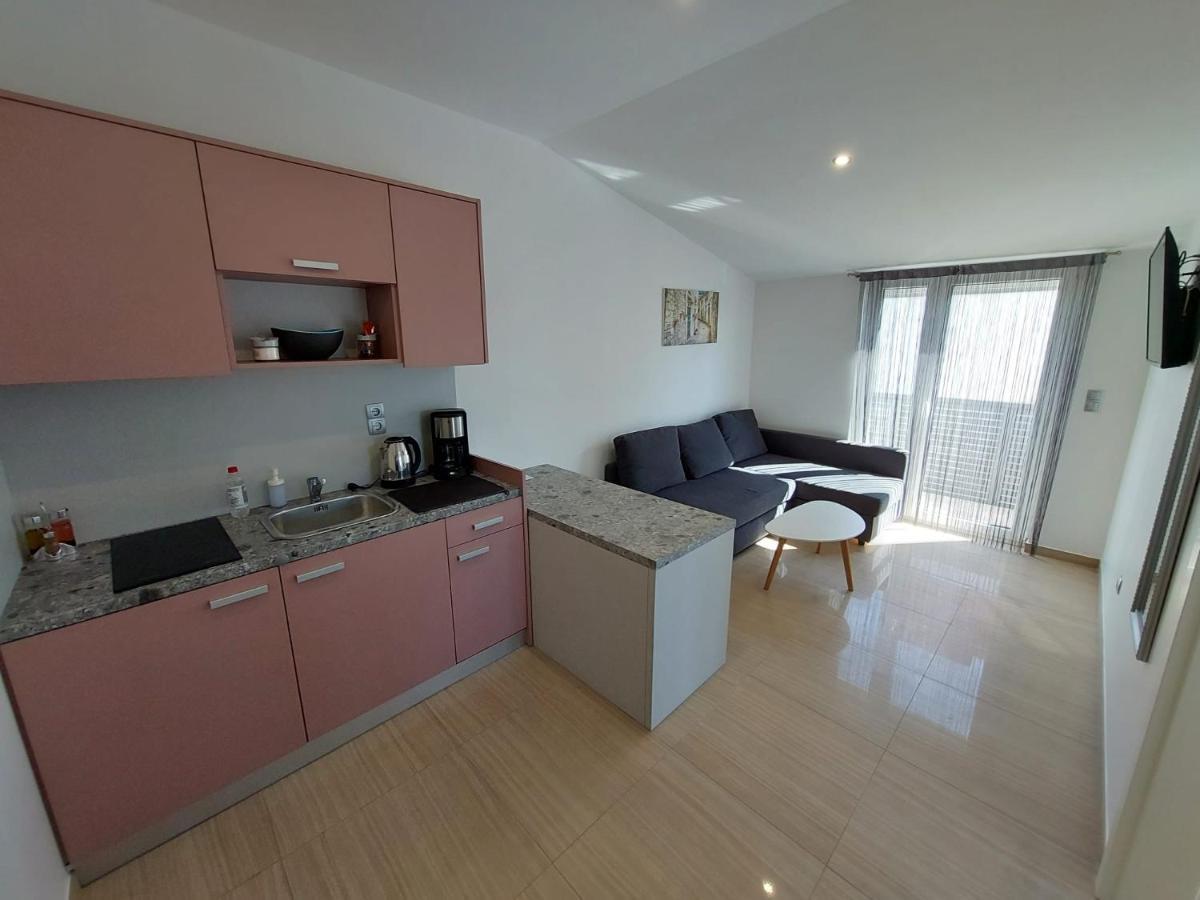 Apartmani Tropical โวดีเซ ภายนอก รูปภาพ